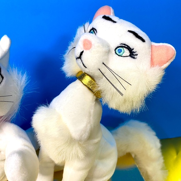 DISNEY STORE NWT VTG 90s ARISTOCATS COLLECTIBLE MARIE & DUCHESS BEAN BAG PLUSH - Picture 5 of 14